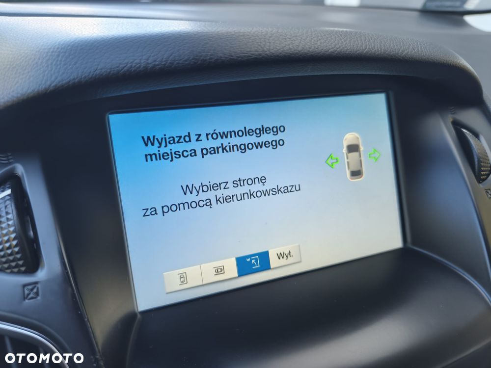 Ford Focus 1.5 EcoBoost Titanium ASS - 24
