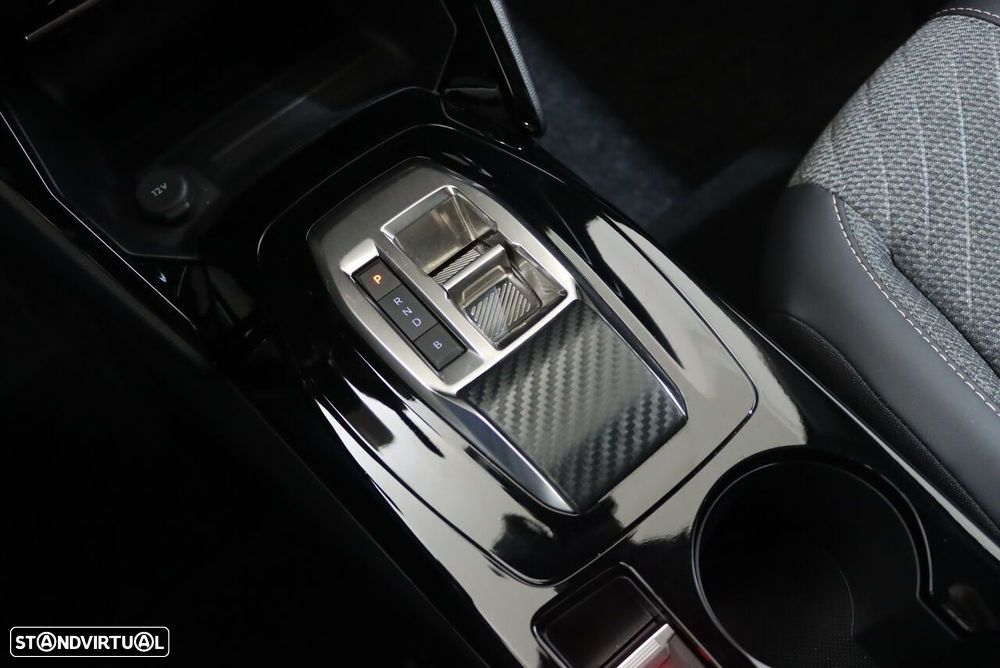 Peugeot e-2008 54 kWh Allure - 16