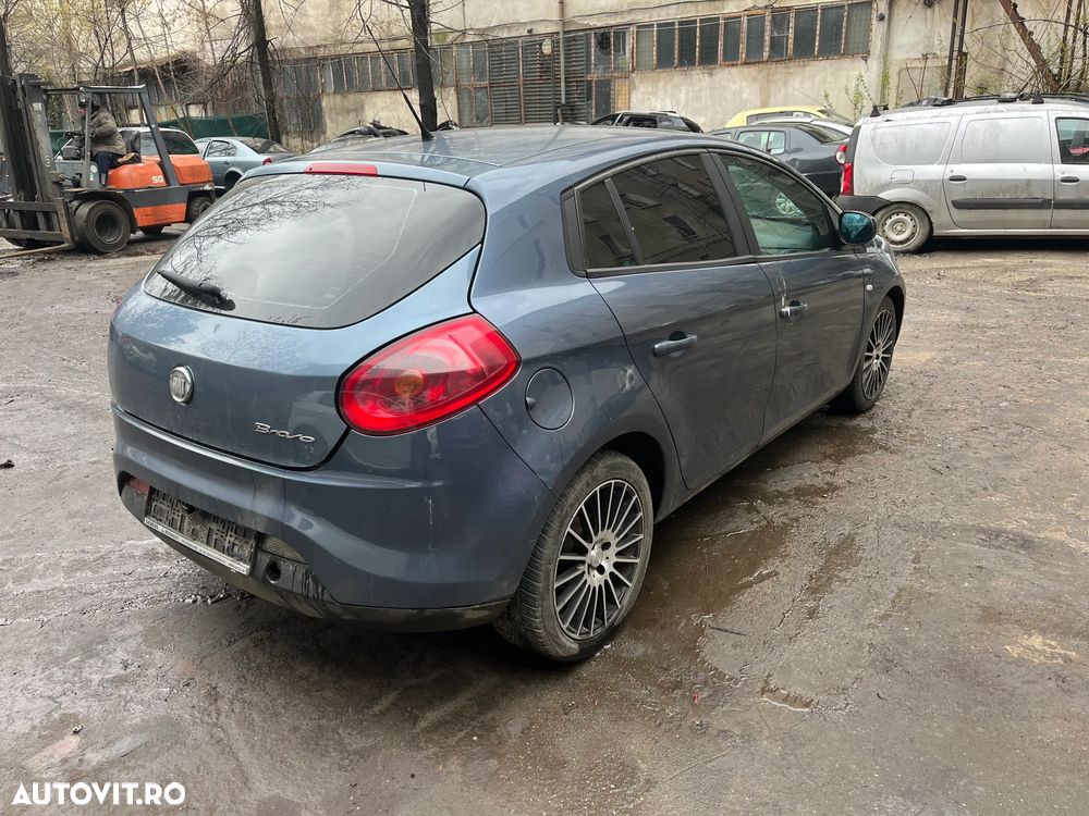 Dezmembrez Fiat Bravo 2 albastru 2009 1,4 benzina 88KW - 6