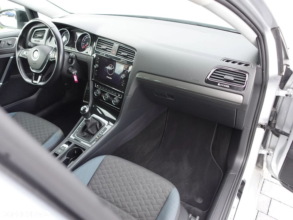 Volkswagen Golf 1.6 TDI SCR IQ.DRIVE - 2