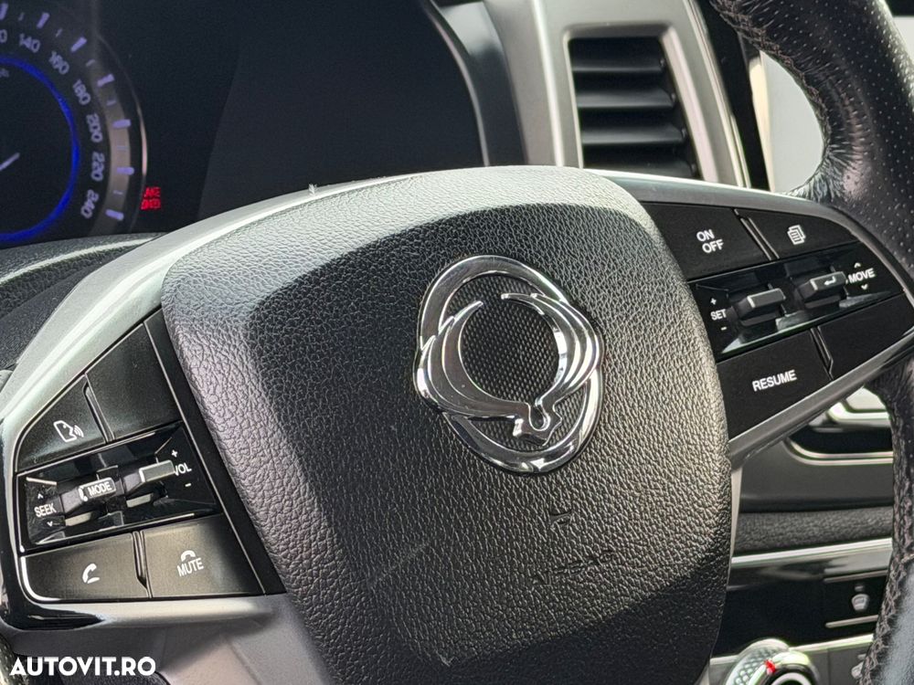 SsangYong REXTON 2.2 e-XDi 220 4WD Aut. Quartz - 29