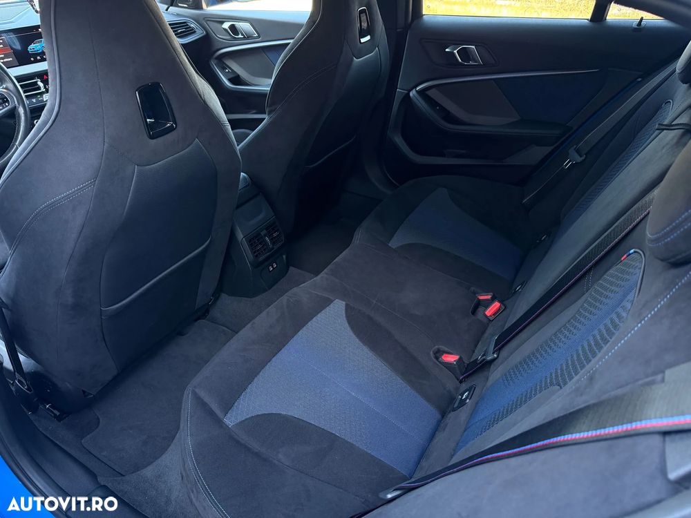 BMW M1 M135i xDrive AT - 25