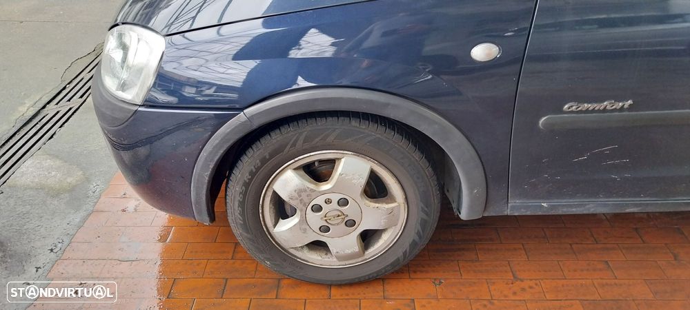 Opel Corsa 1.2 16V City - 2