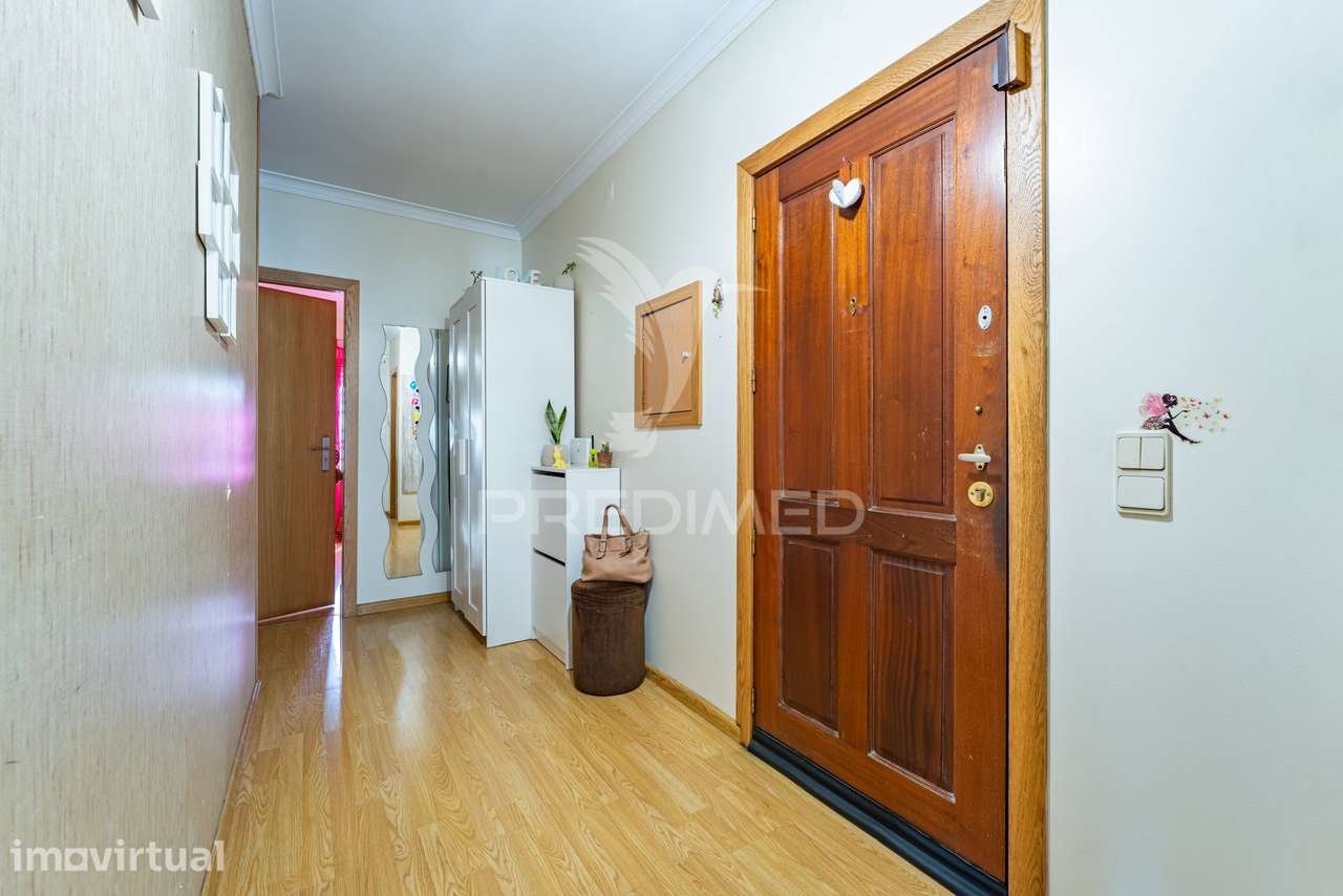 APARTAMENTO  DE TIPOLOGIA T3 COM TERRAÇO  e BOX,  EM CANIDELO, vILA... - Grande imagem: 2/25