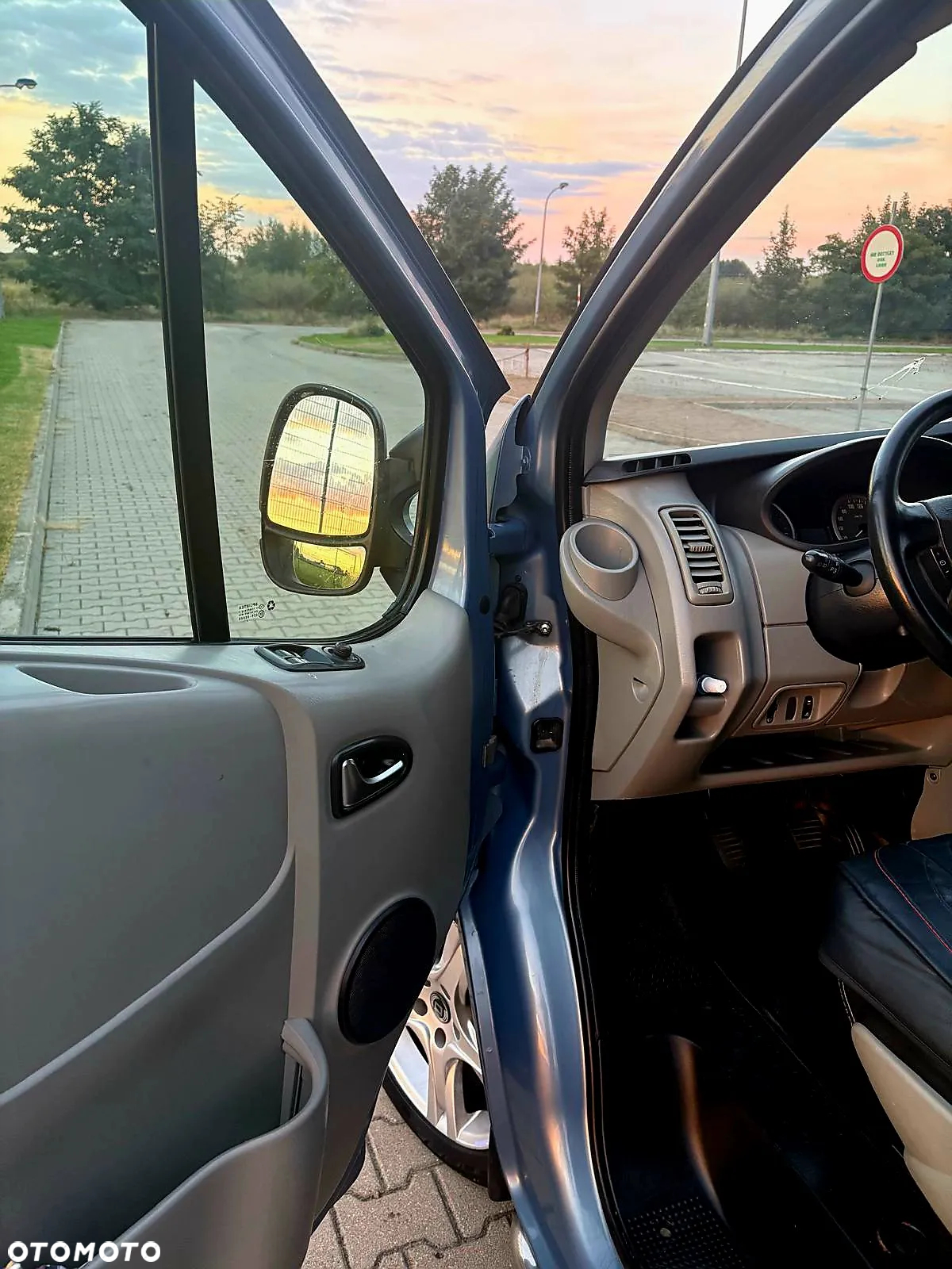Opel Vivaro - 19
