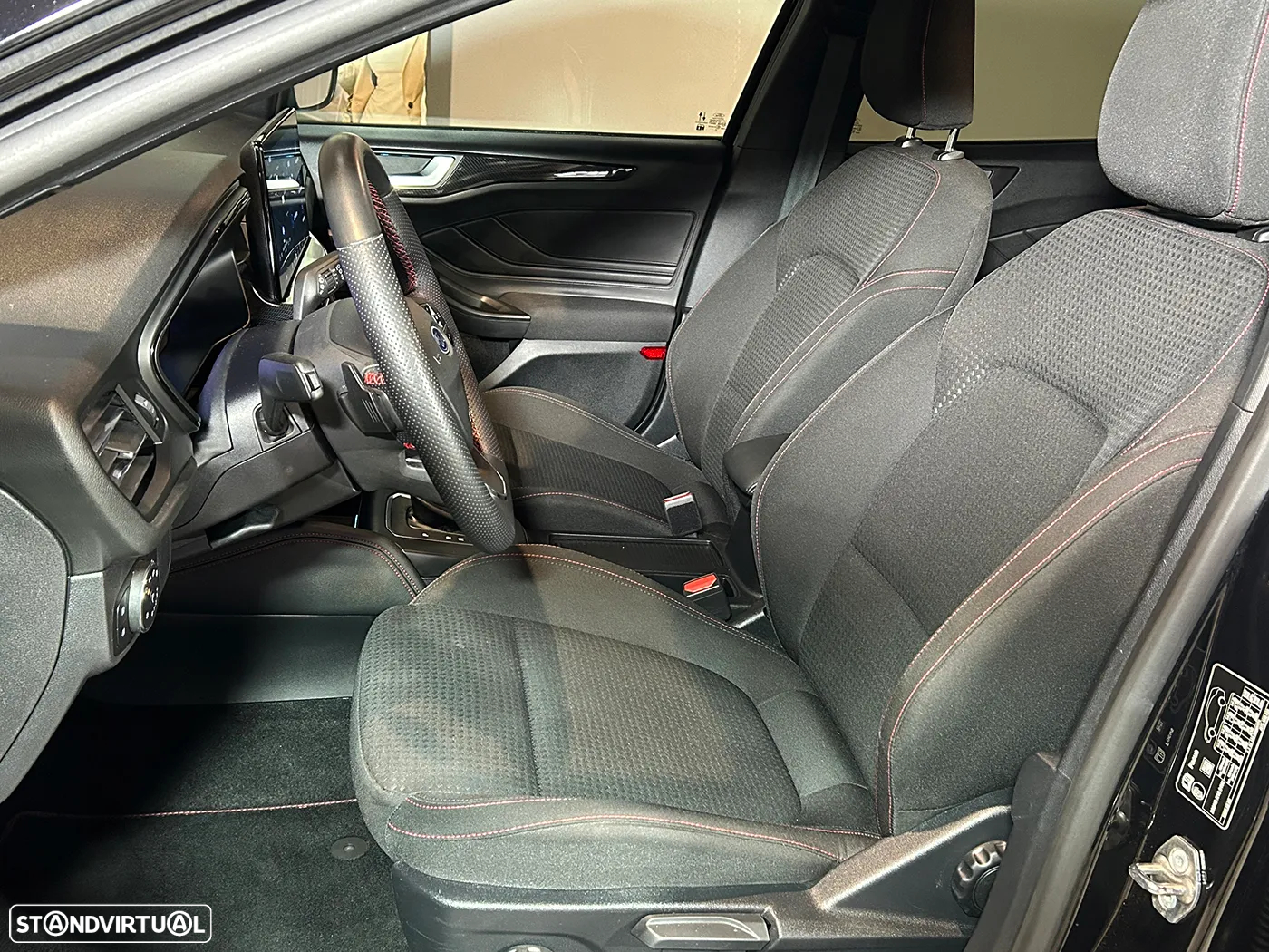 Ford Focus 1.0 EcoBoost MHEV ST-Line X Aut. - 19