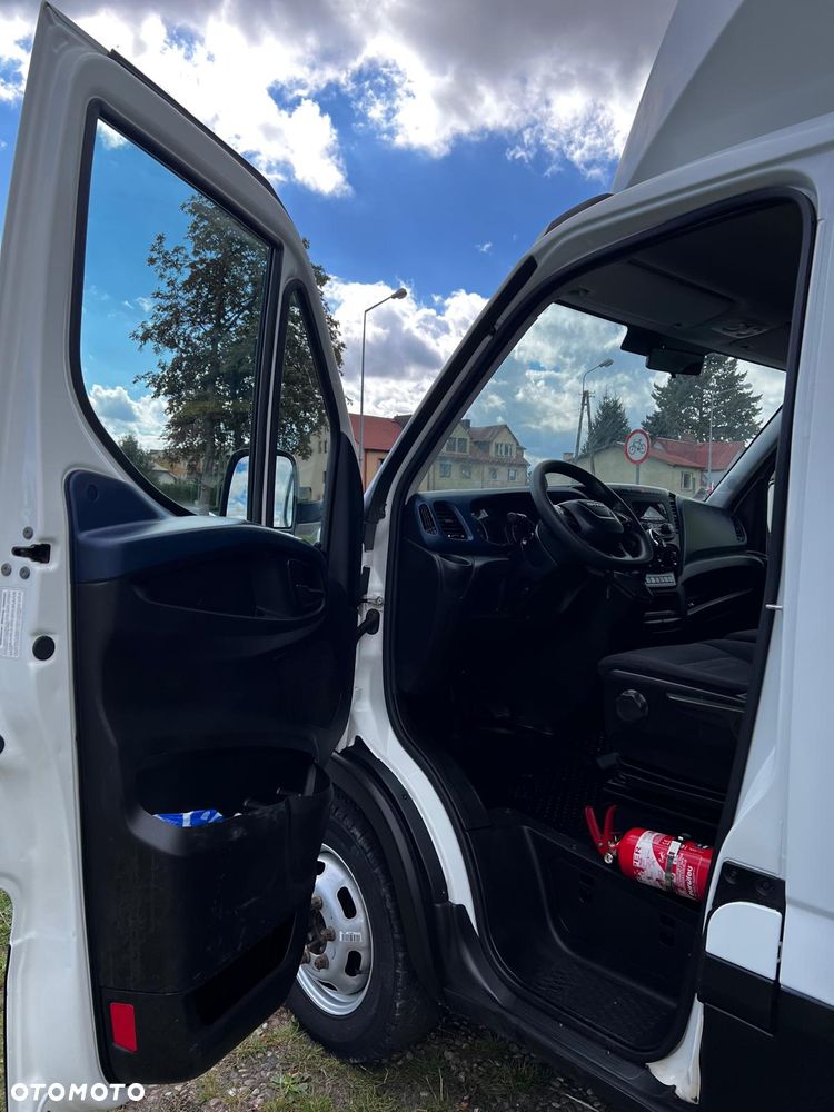 Iveco 35c16 Kontener+Winda - 15