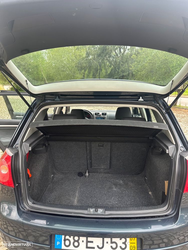 VW Golf 1.9 TDi 6V Confortline - 9