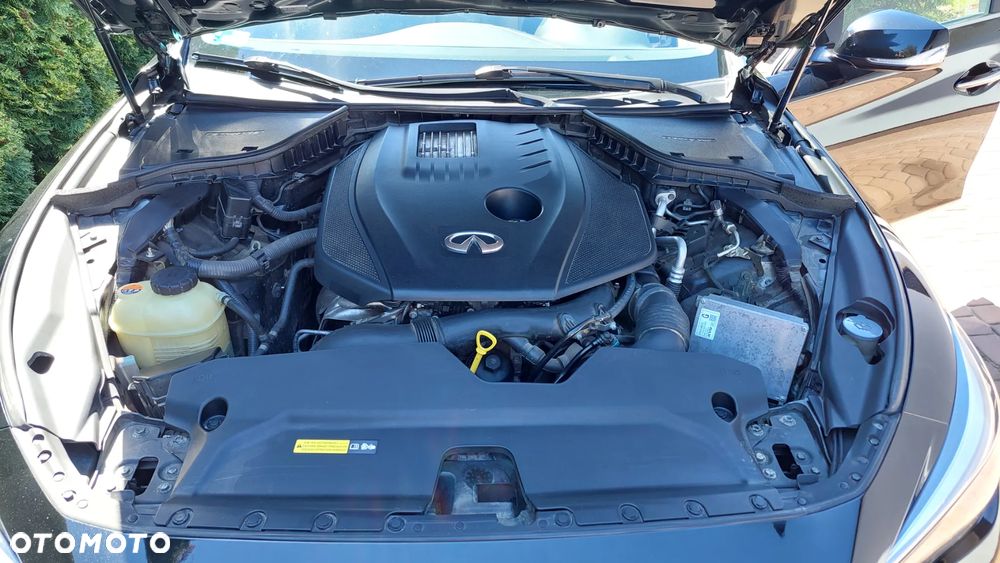 Infiniti Q50 2.0t Sport Sound Studio by Bose - 23