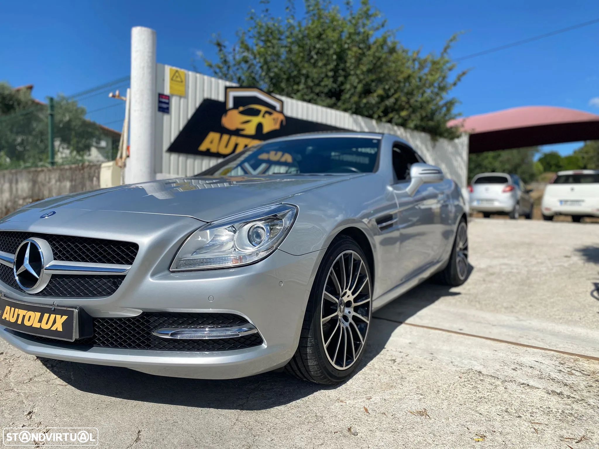 Mercedes-Benz SLK 200 BlueEFFICIENCY Roadster pur - 1