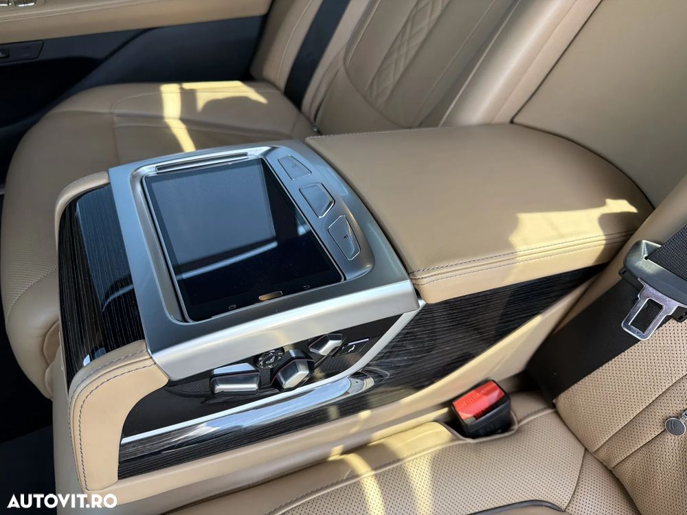 BMW Seria 7 740Li xDrive - 17