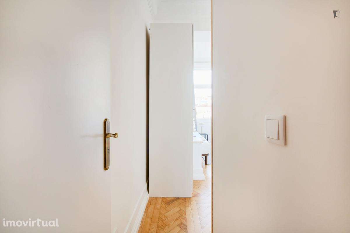 Quarto - localizado em Entrecampos Lisbon - Grande imagem: 5/40