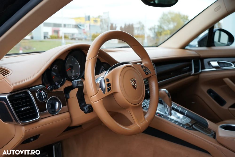 Porsche Panamera 3.0 PDK 4S - 12