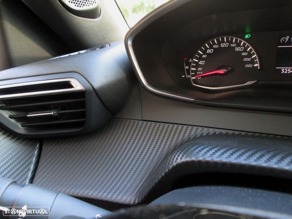 Peugeot 2008 1.2 PureTech Active - 43
