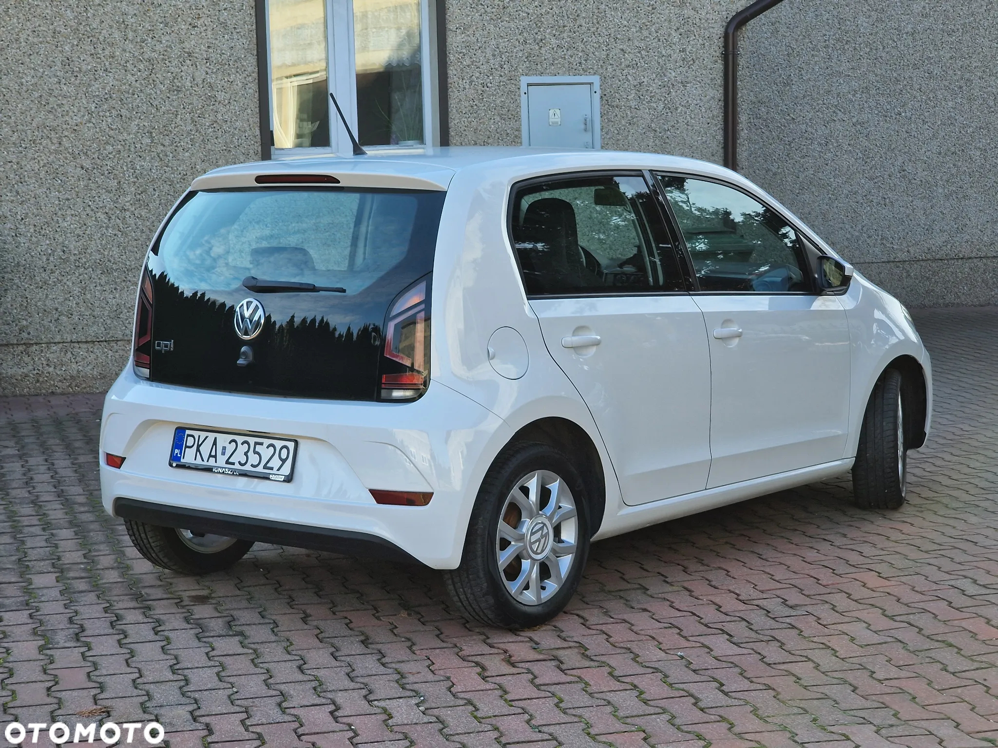 Volkswagen up! (BlueMotion Technology) move - 5