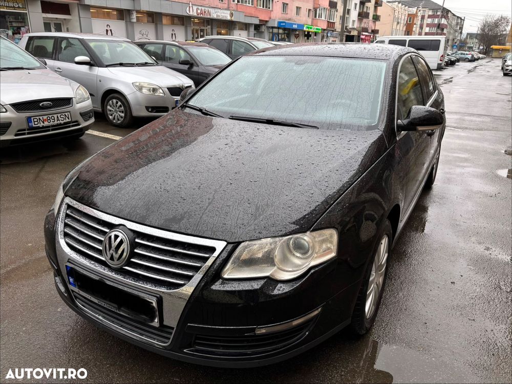 Volkswagen Passat - 1