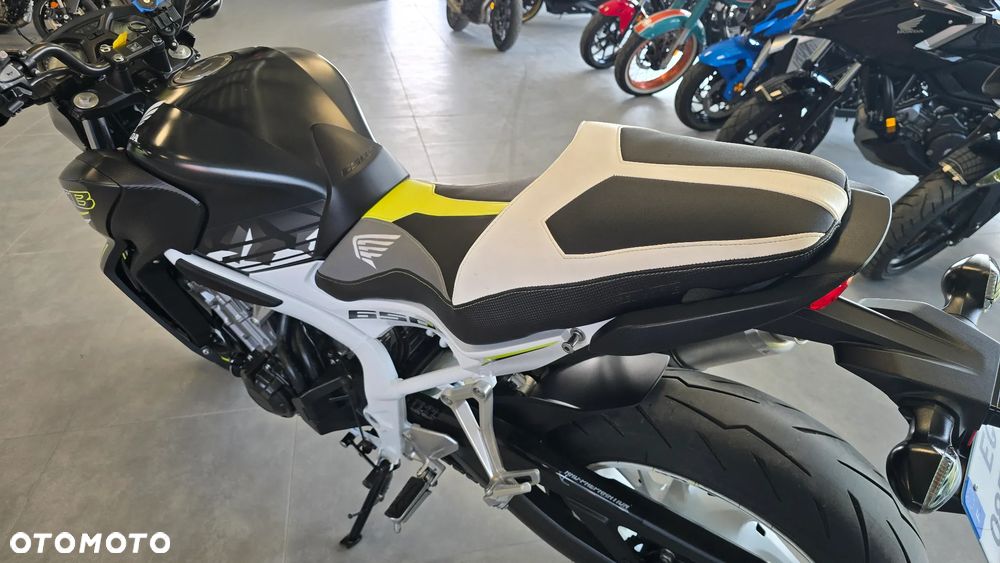 Honda CB - 11