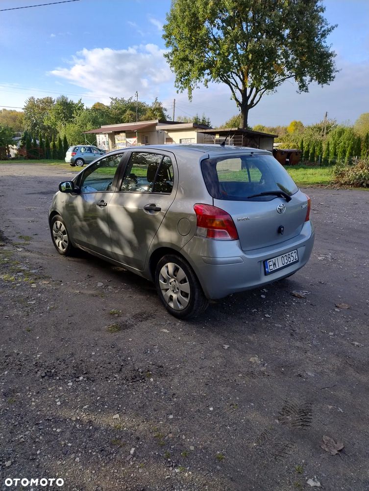 Toyota Yaris 1.33 Luna - 5