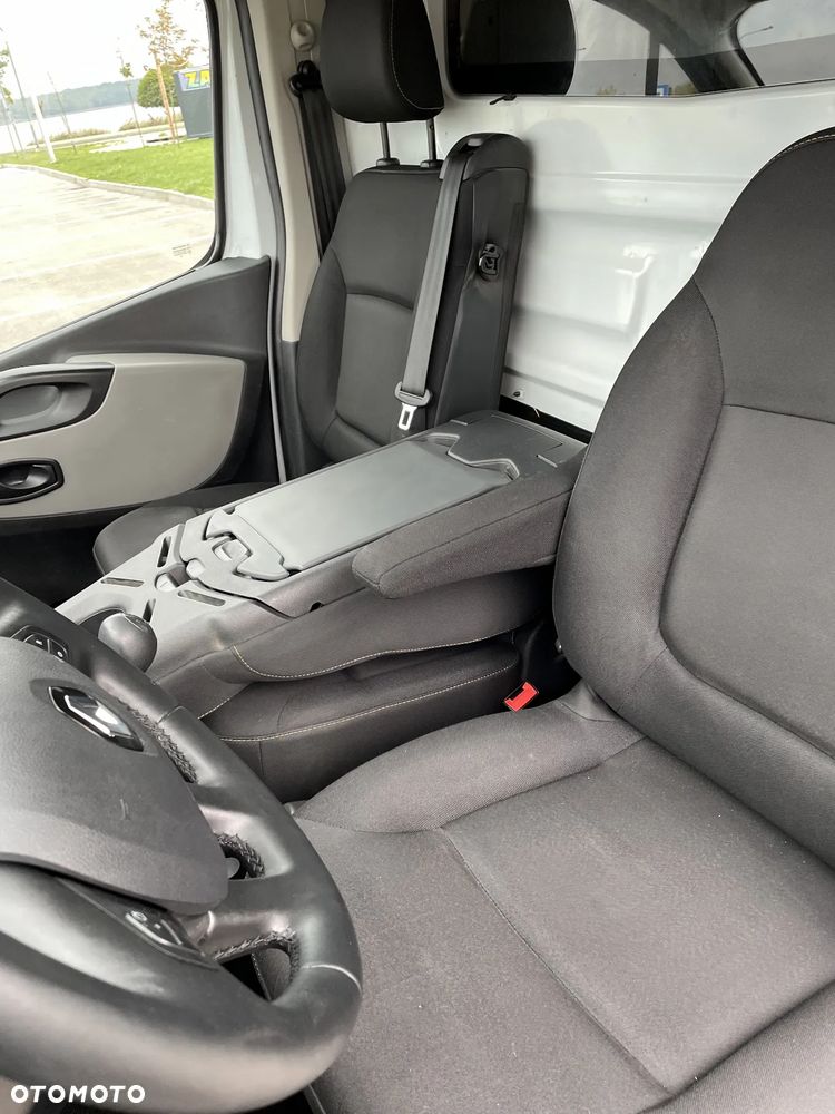 Renault Trafic L2H2 - 4