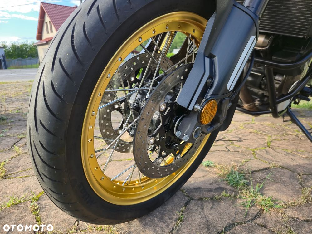 Suzuki V-STROM - 14