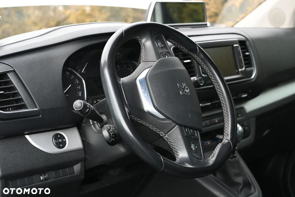 Peugeot Traveller - 6