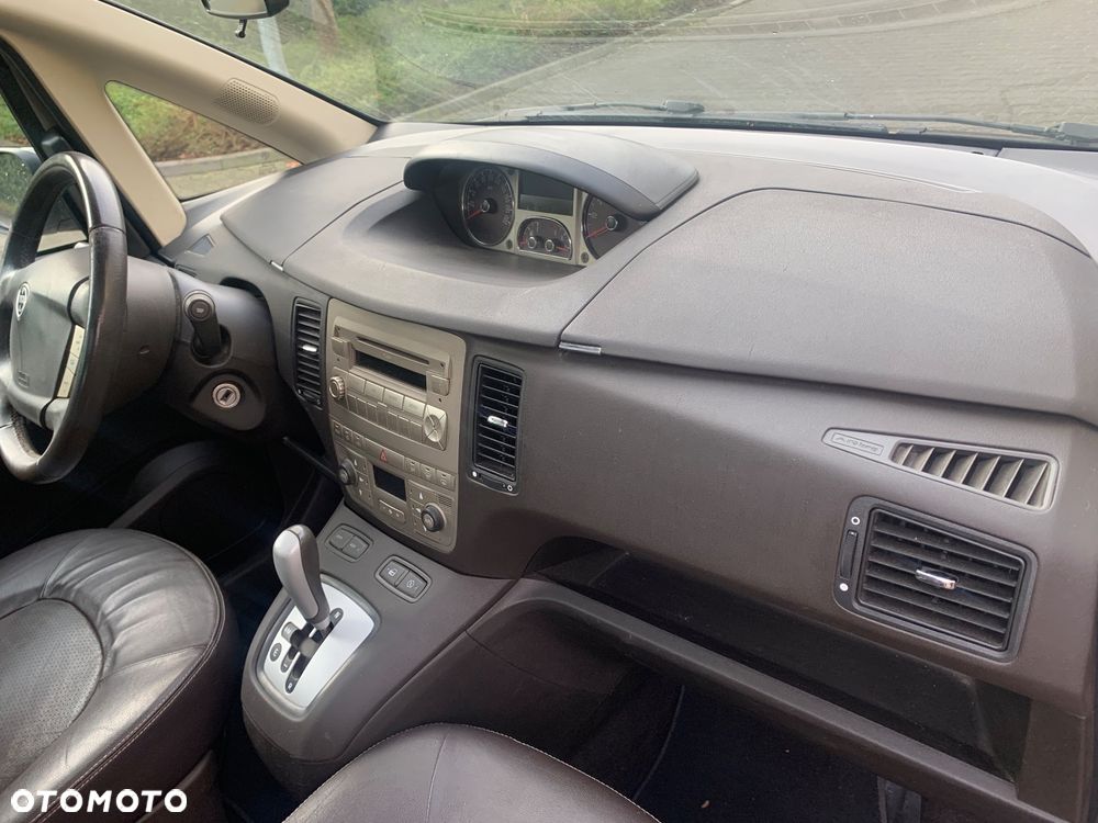 Lancia Musa 1.4 16v Automatik Platino Plus - 16