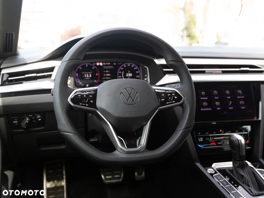 Volkswagen Arteon 2.0 TDI SCR 4Motion DSG R-Line - 24