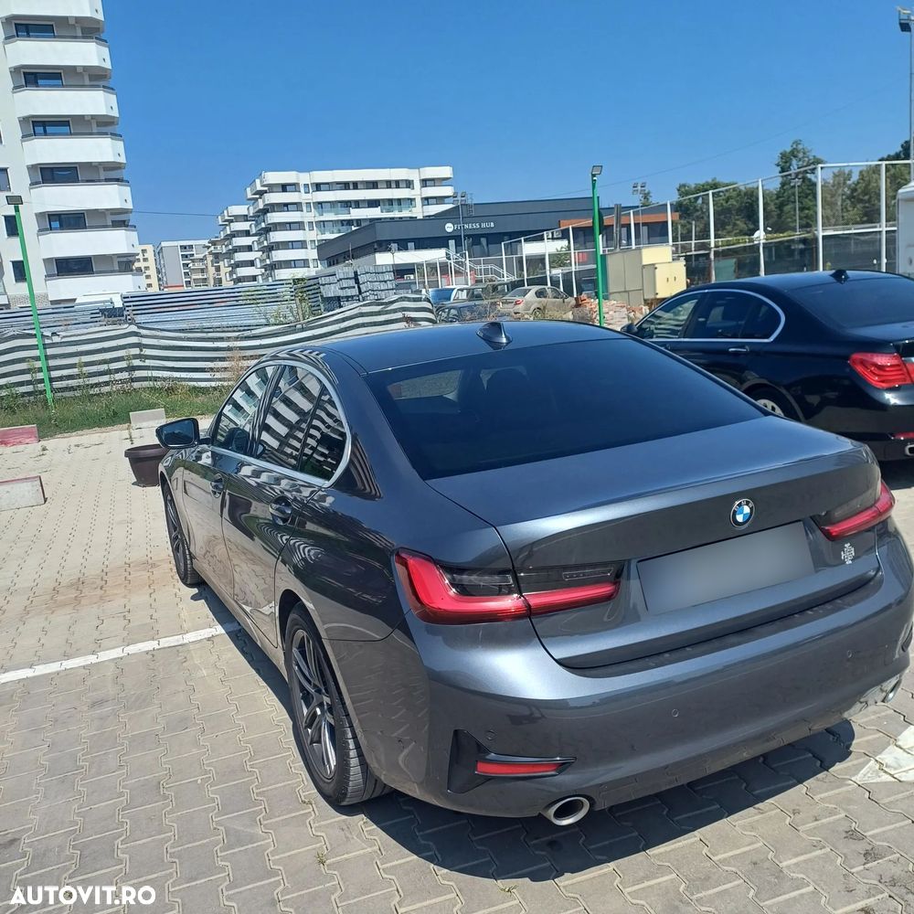 BMW Seria 3 320d xDrive AT - 12