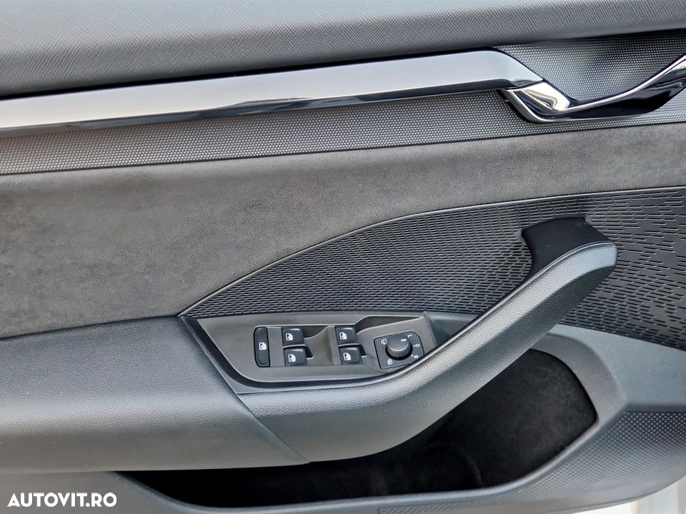 Skoda Octavia 2.0 TDI DSG RS - 16