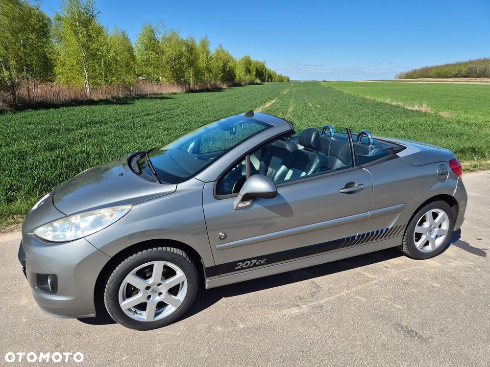 Peugeot 207 CC - 1