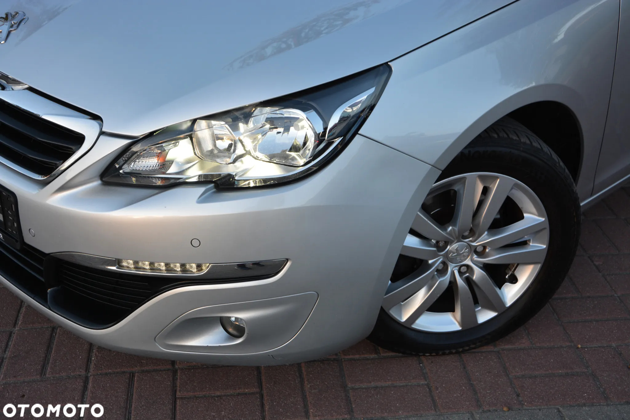 Peugeot 308 BlueHDi FAP 120 EAT6 Stop & Start Allure - 15