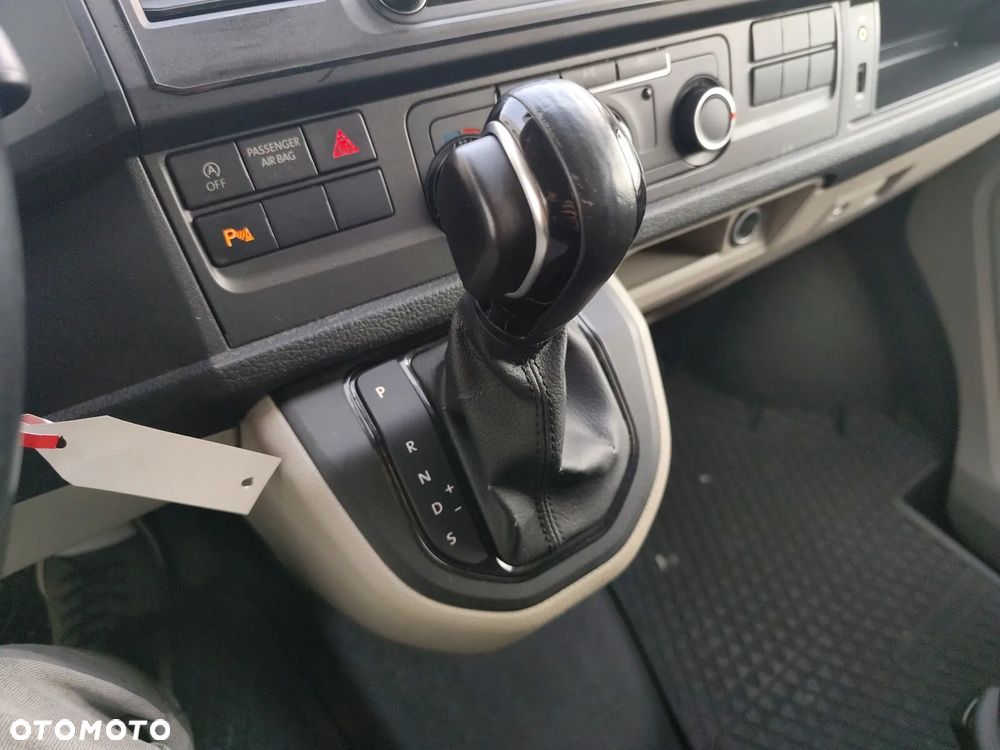 Volkswagen Transporter - 21