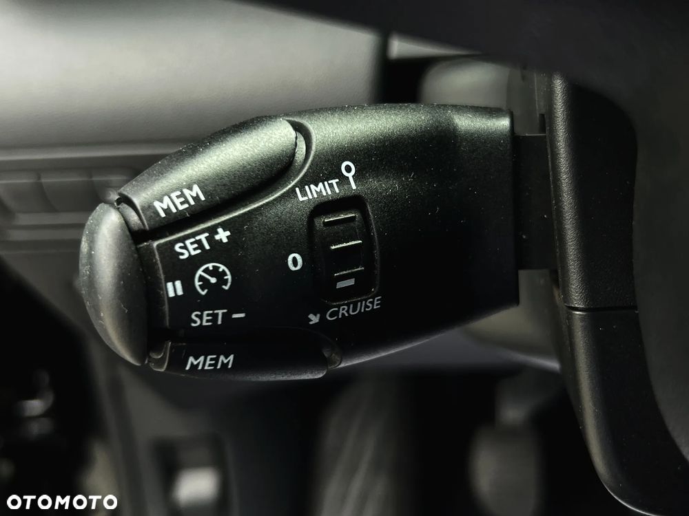 Citroën C3 Aircross 1.6 BlueHDi Live S&S - 26