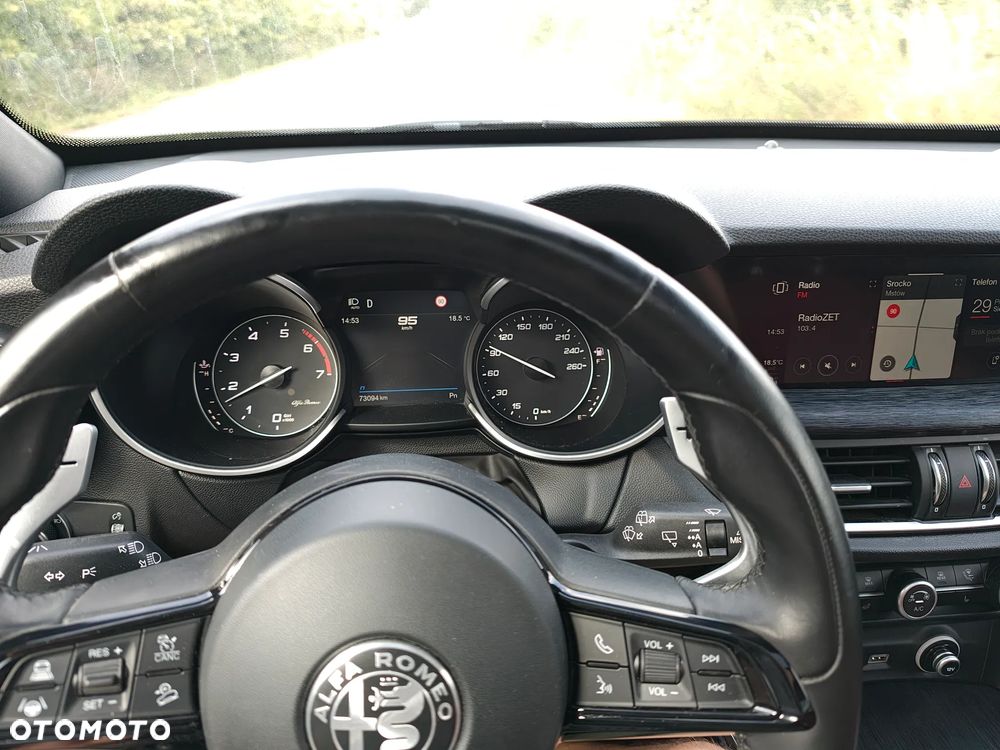 Alfa Romeo Stelvio 2.0 Turbo 16V AT8-Q4 Veloce - 38