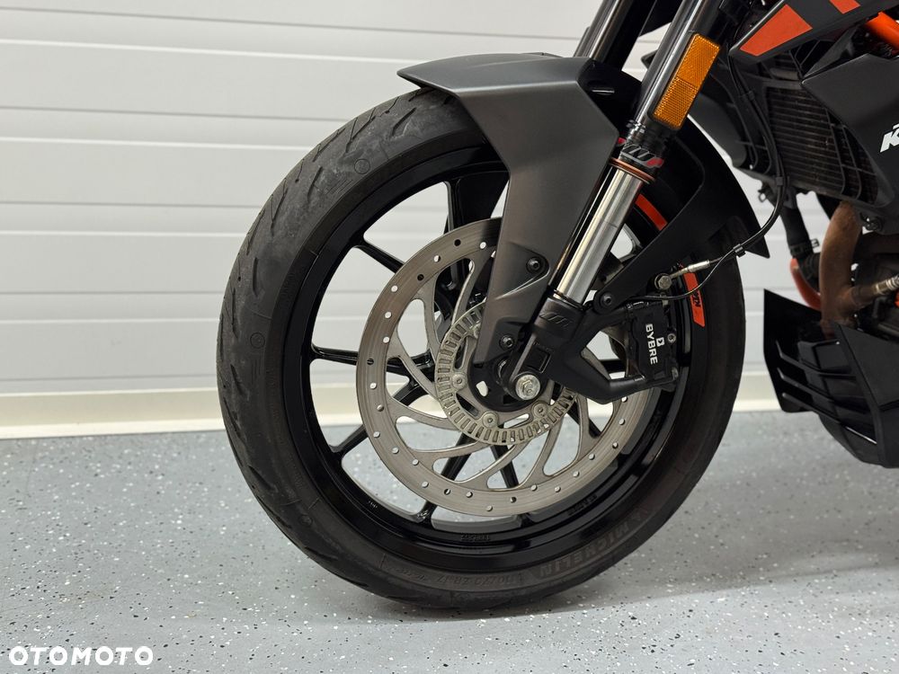 KTM Duke - 16