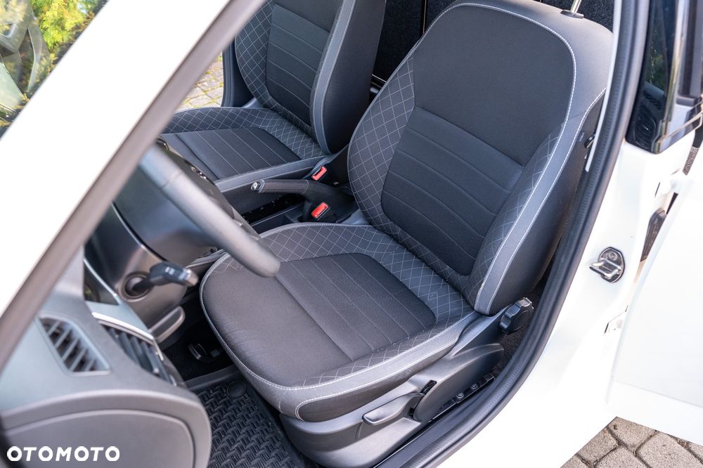 Skoda Fabia 1.0 Ambition - 14