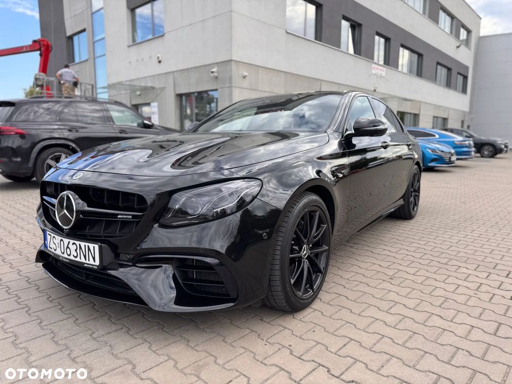 Mercedes-Benz Klasa E AMG 63 4-Matic+ - 2