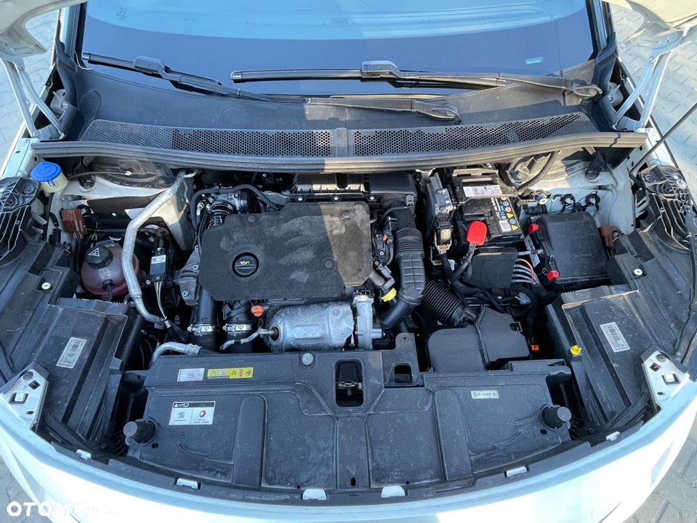 Peugeot 3008 1.5 BlueHDi Active Pack S&S EAT8 - 10