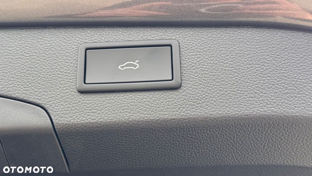 Skoda Superb 2.0 TDI SCR 4x4 Drive DSG - 9