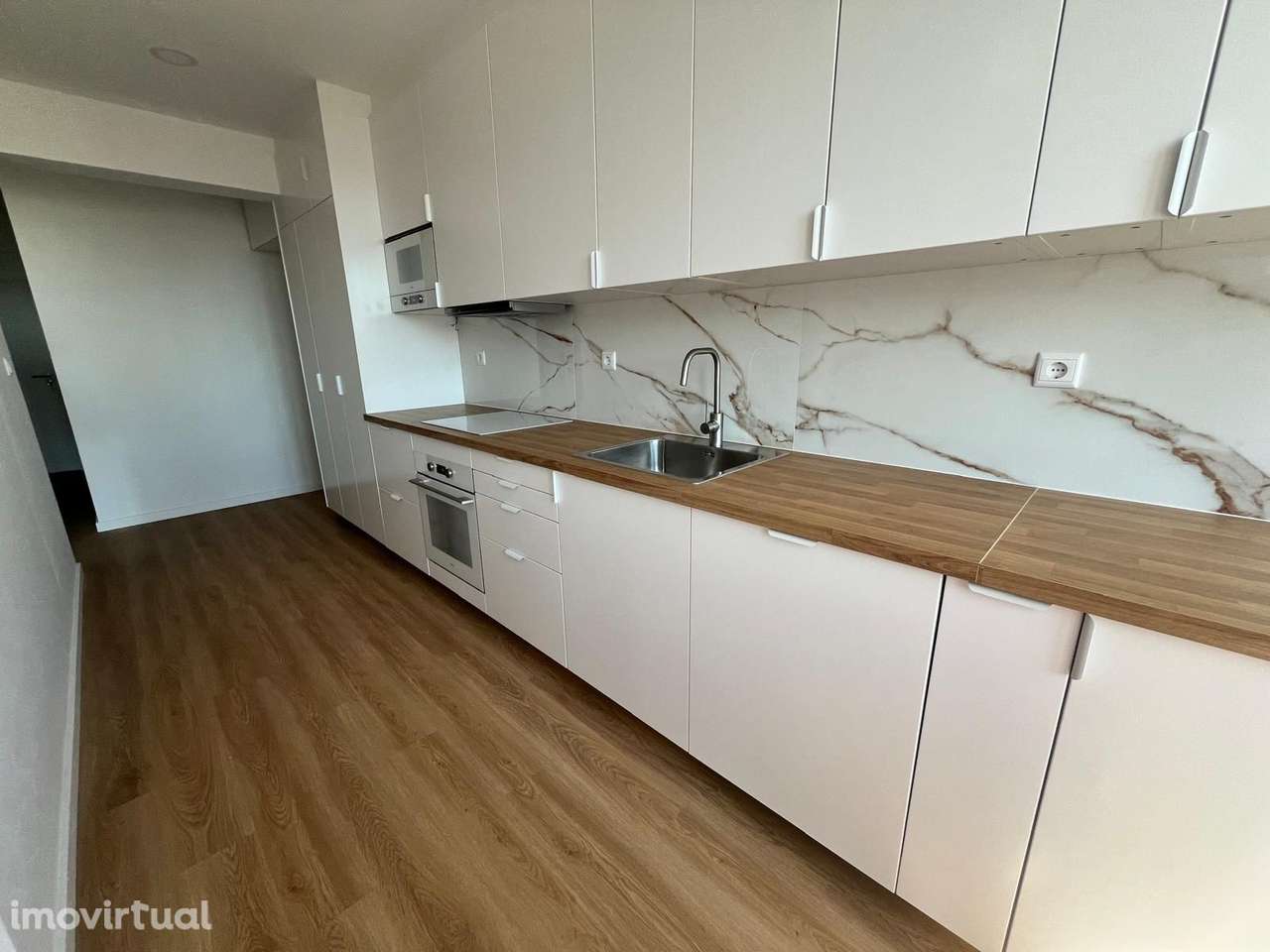 Apartamento T2 remodelado em Oeiras - Grande imagem: 2/13