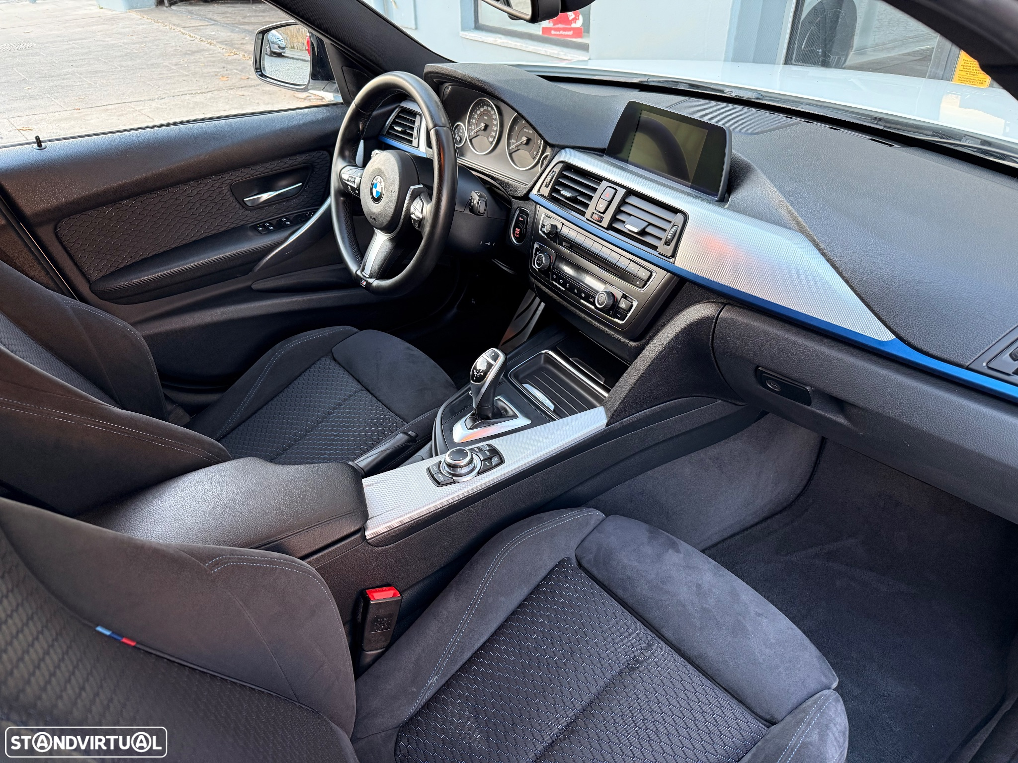 BMW 320 d Touring Auto Pack M - 17