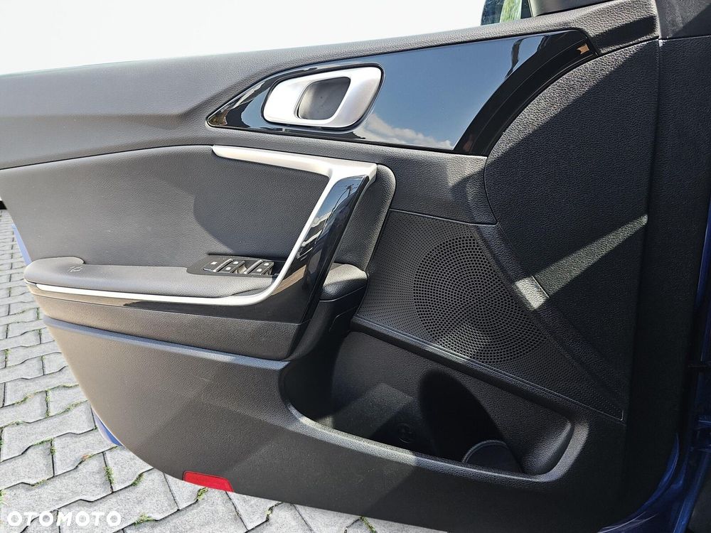 Kia XCeed - 20
