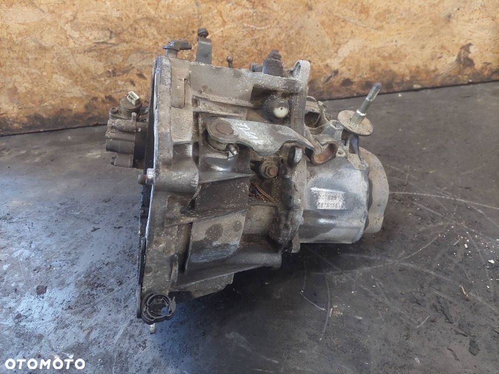 SKRZYNIA BIEGÓW PEUGEOT PARTNER I BERLINGO I 2.0 HDI MANUAL 5 BIEGÓW 20TE28 - 2