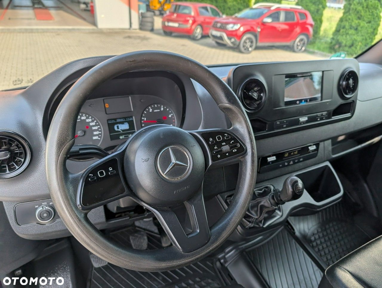 Mercedes-Benz Sprinter - 20