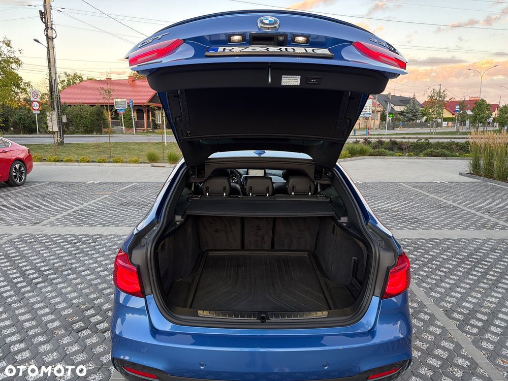BMW 3GT 330i xDrive M Sport - 19