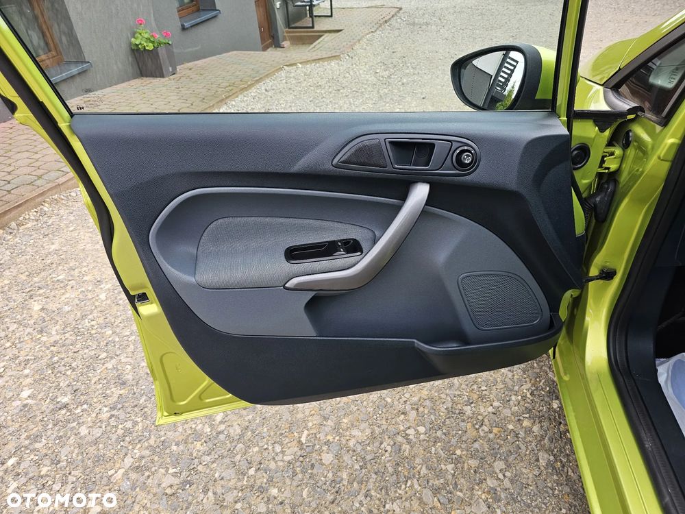 Ford Fiesta - 13