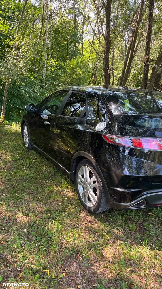 Honda Civic 1.8 Comfort - 3