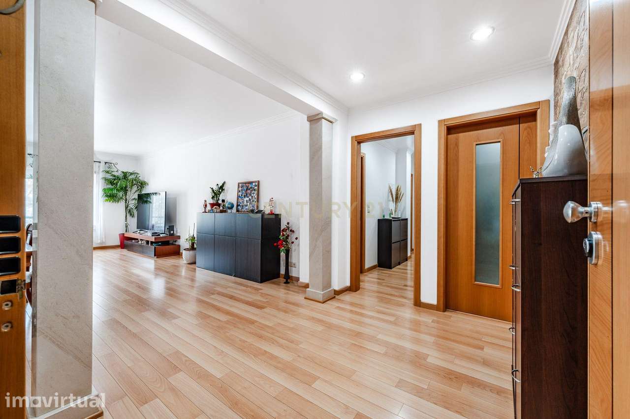 Apartamento T3 com excelente exposição solar - Grande imagem: 2/40
