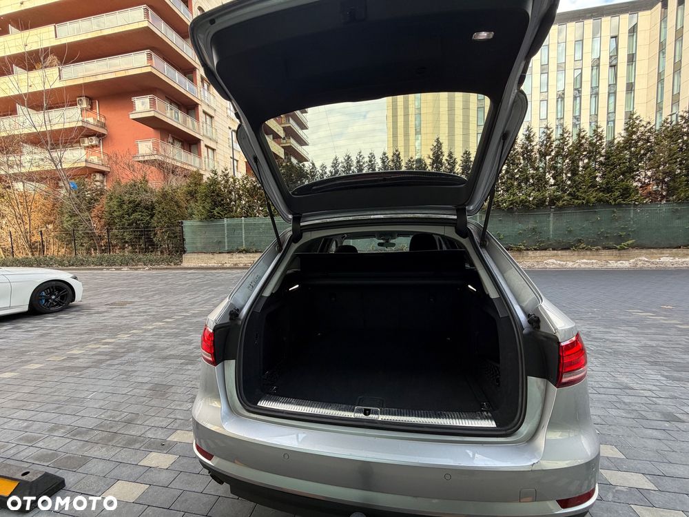 Audi A4 Avant - 32