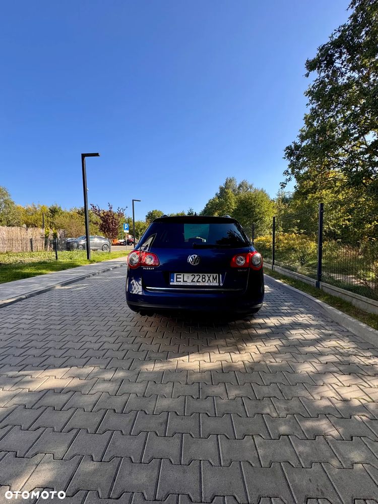 Volkswagen Passat 2.0 TDI DPF Comfortline DSG - 2